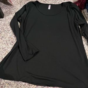 Solid Black lularoe top.